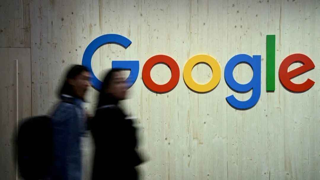 Tech Giants Google, Microsoft, OpenAI Expand AI Interfaces for Search and Learning